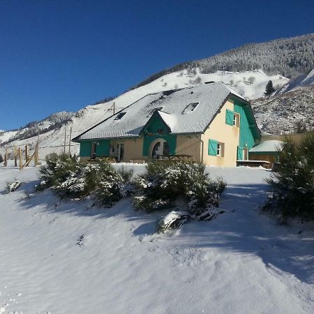 Gite De Montagne Du Plateau De Lhers- Accueil Randonneurs Accous Экстерьер фото