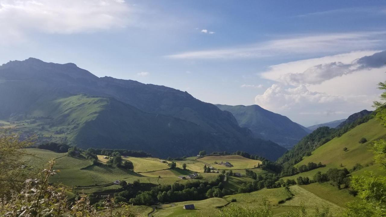 Gite De Montagne Du Plateau De Lhers- Accueil Randonneurs Accous Экстерьер фото