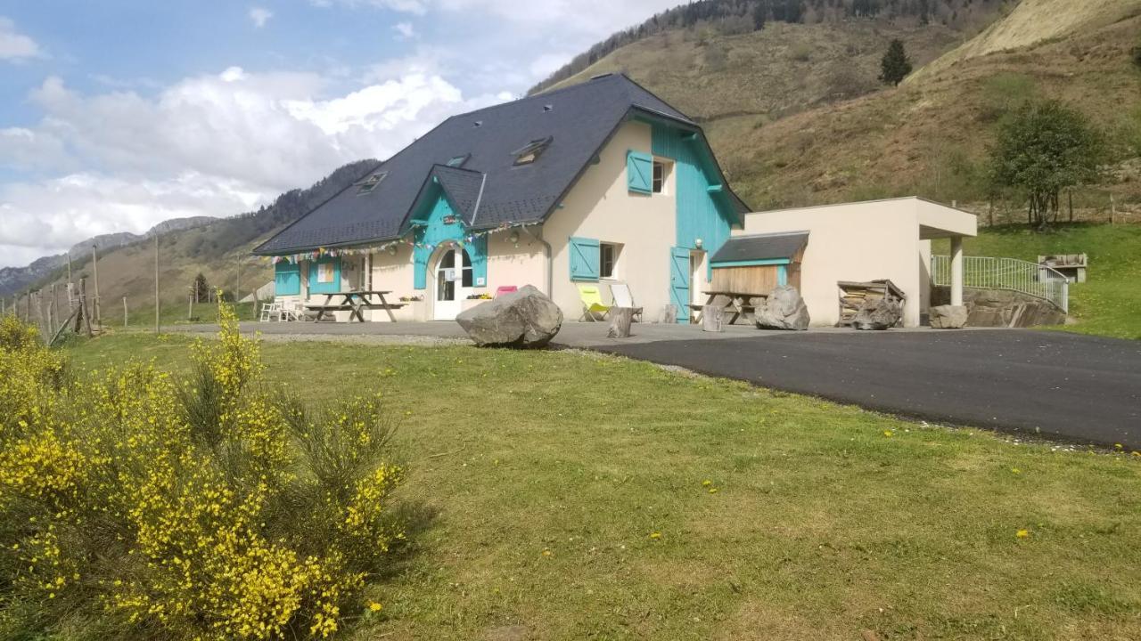 Gite De Montagne Du Plateau De Lhers- Accueil Randonneurs Accous Экстерьер фото